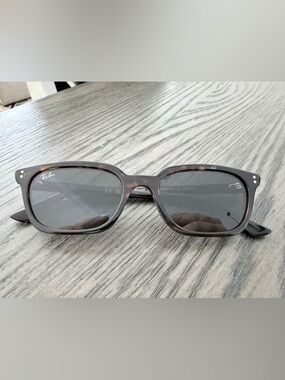 Ray-Ban Sunglasses